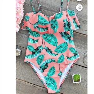 Cupshe one piece swimsuit (never worn)